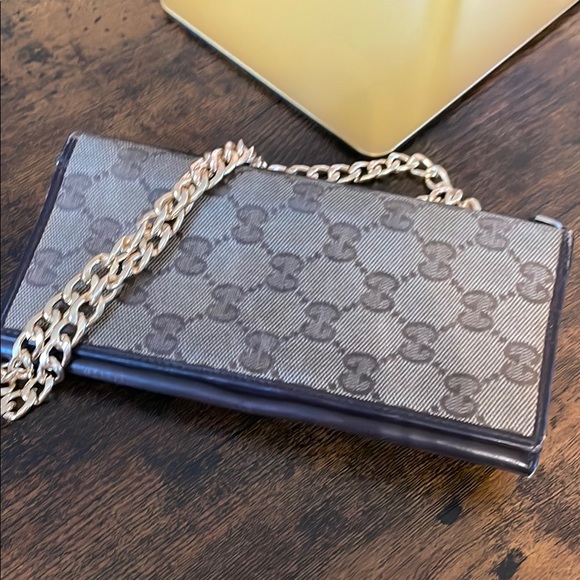 Gucci Cream and Black Monogram Wallet - Picture 8 of 10